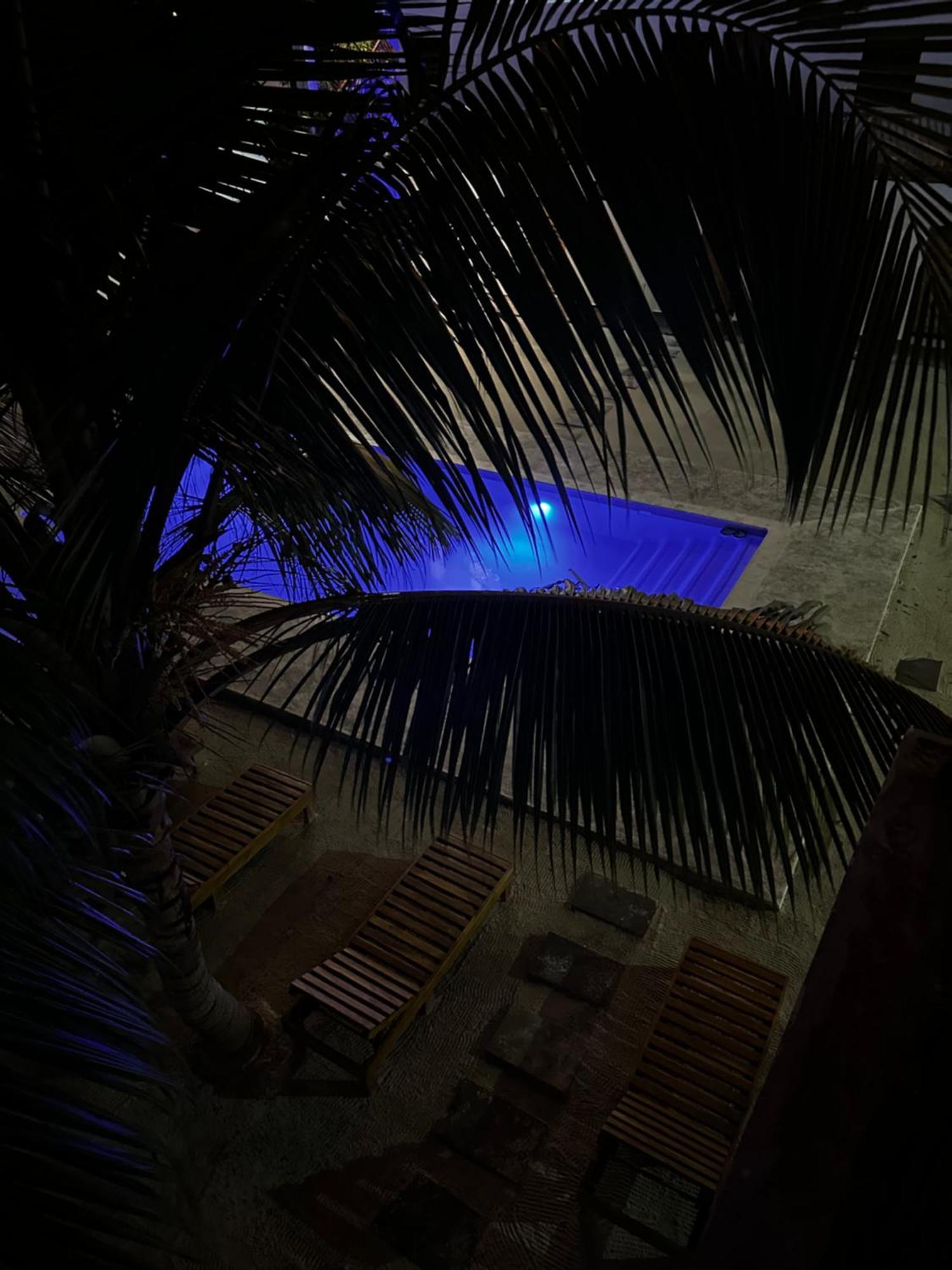 Mexhe Hotel El Cuyo Exterior foto